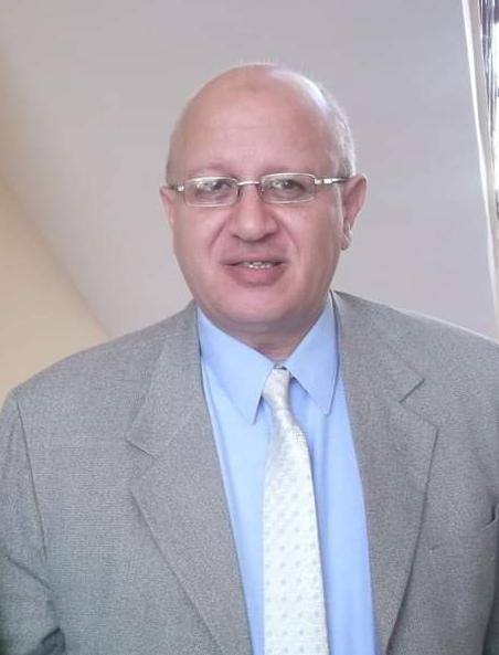 عميد المعهد